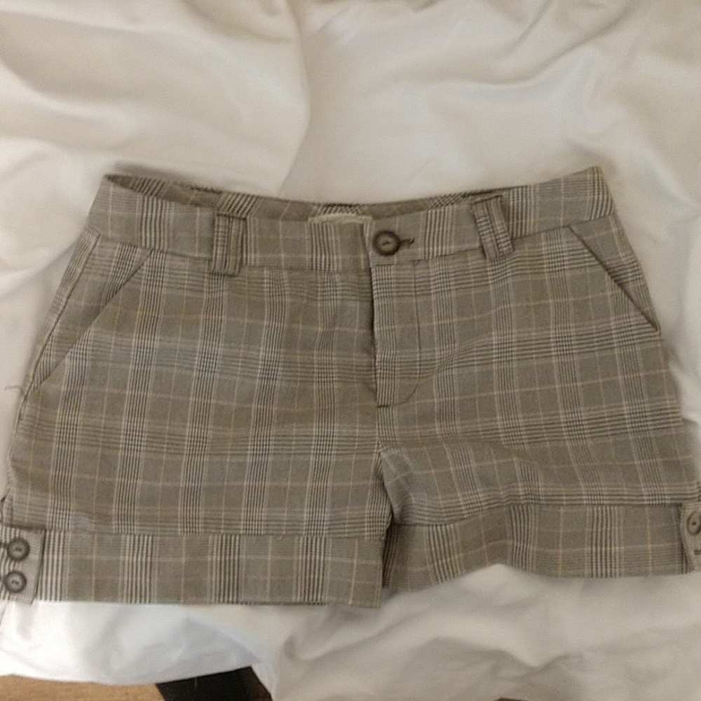 Juniors Plaid short Size 5